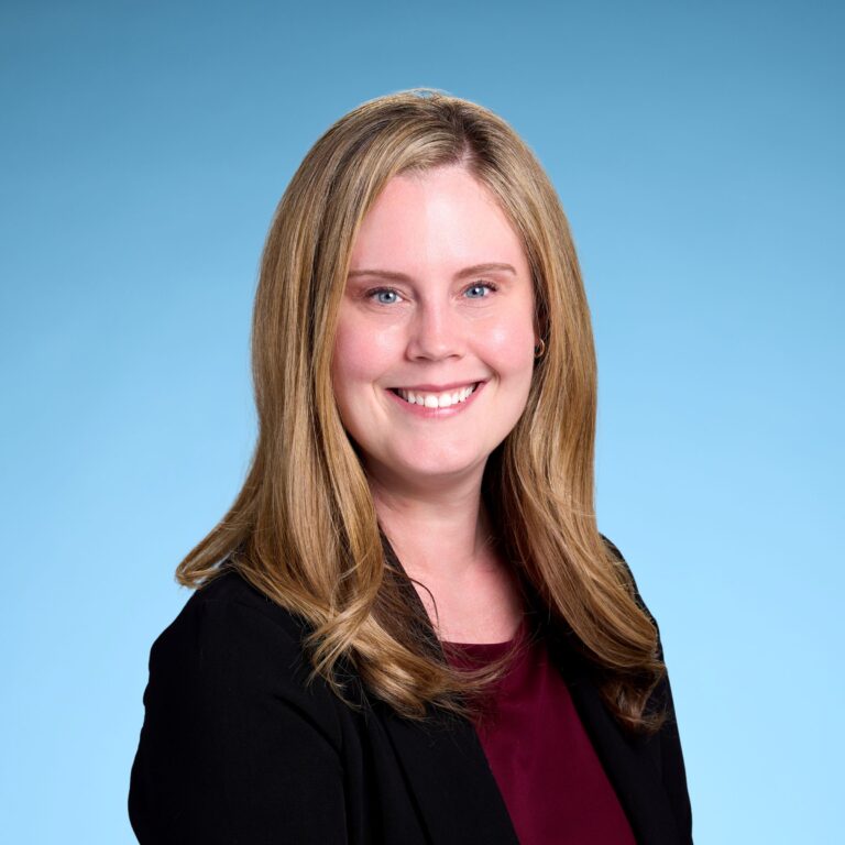 White-Amber-0948 (2)